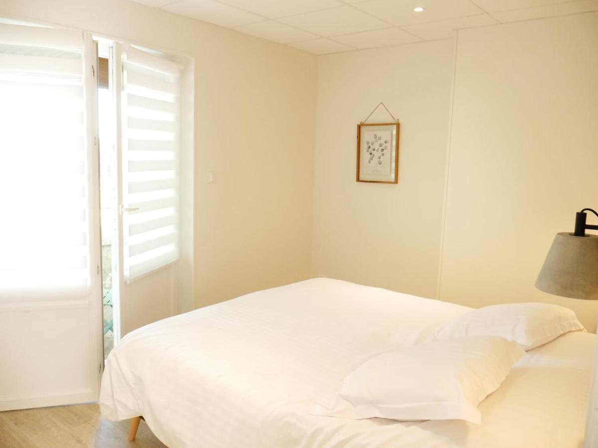 Appartement Avec Chambre - Entree Spa Incluse Bourbon-Lancy Luaran gambar