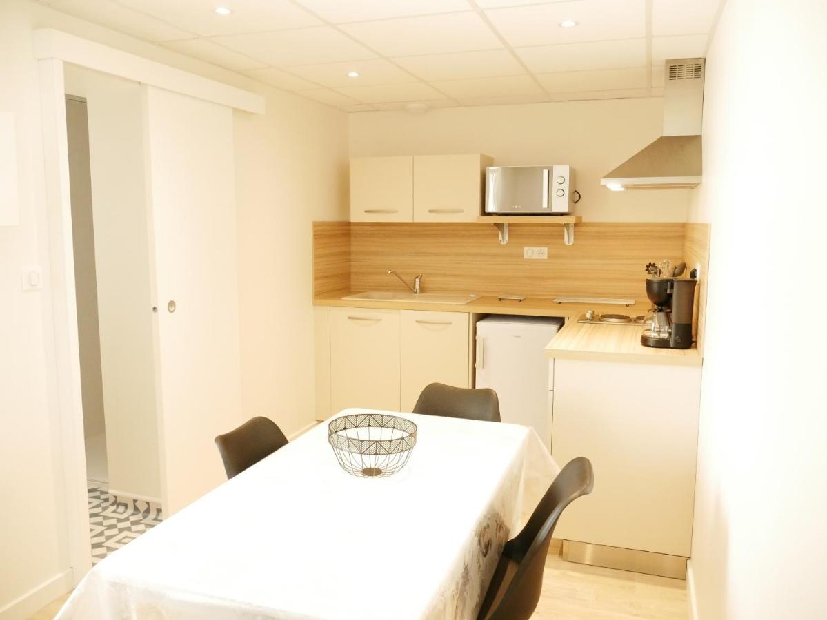 Appartement Avec Chambre - Entree Spa Incluse Bourbon-Lancy Luaran gambar